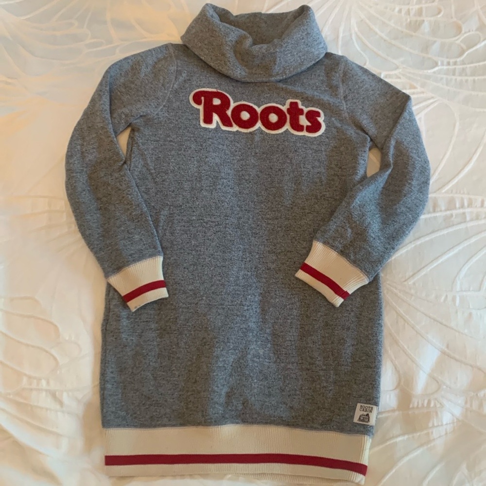 Roots Cabin Gray Sweater with Red Stripe